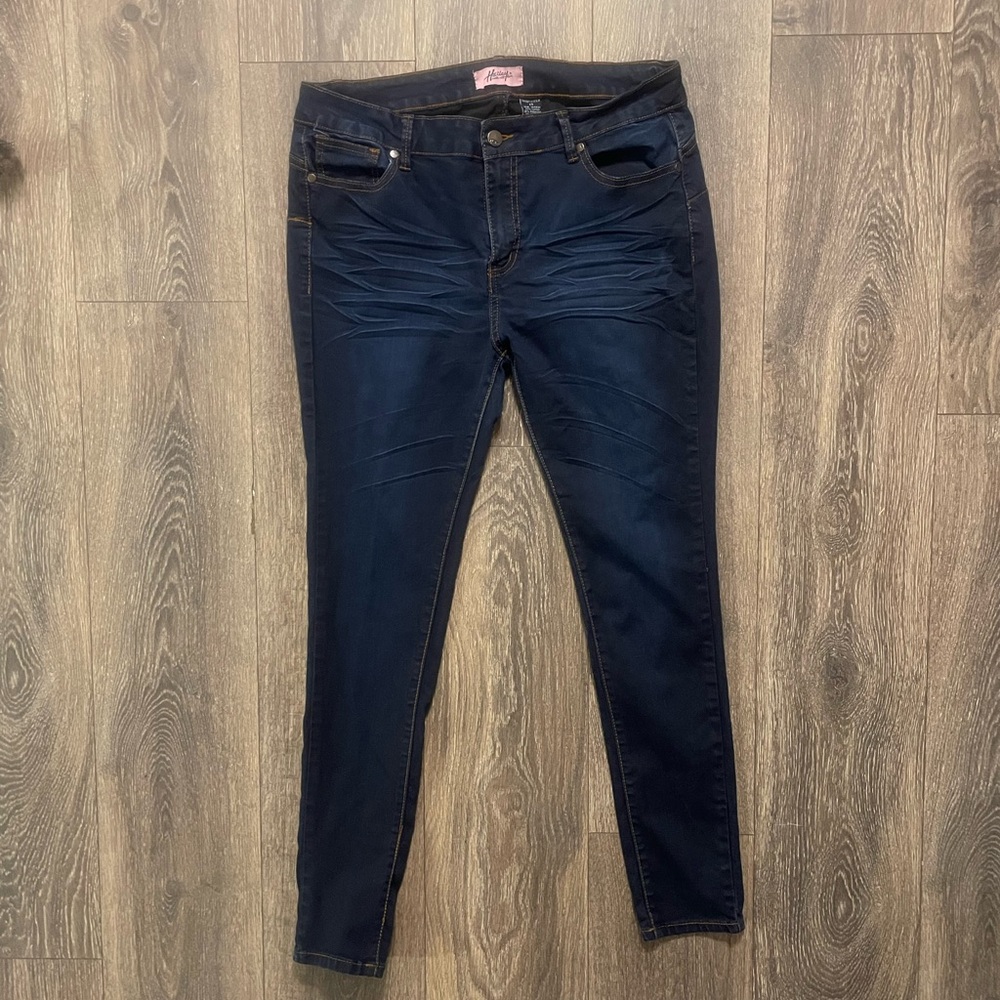 Hailey made with Love Dark Blue skinny curvy stretch Women's Jeans Junior 17